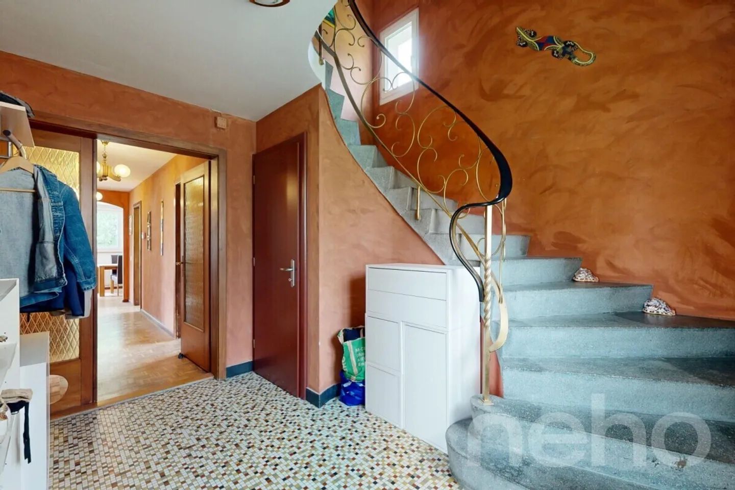 Casa unifamiliare con grande potenziale a Geneveys-sur-Coffrane - Foto 4 di 13