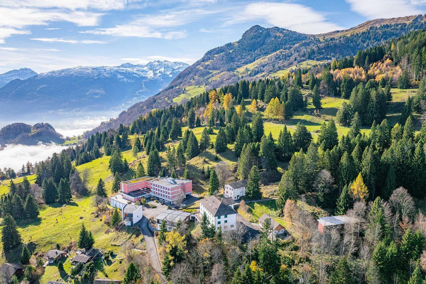 Hotel Alvier - Photo 2 of 5