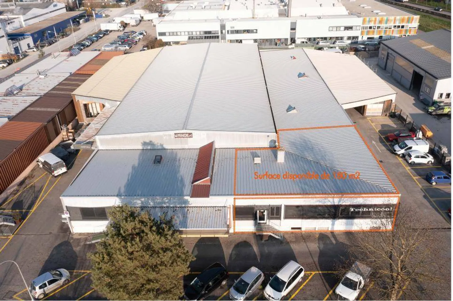 Commercial for rent - Photo 1 of 13