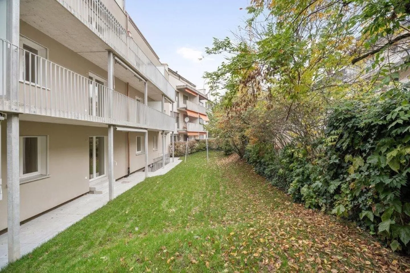 Renovated apartment in a quiet location amidst wonderful green surroundings - Photo 6 of 12