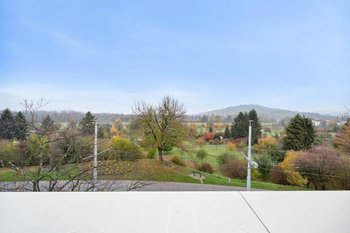 Renovated apartment in a quiet location amidst wonderful green surroundings - Photo 12 of 12