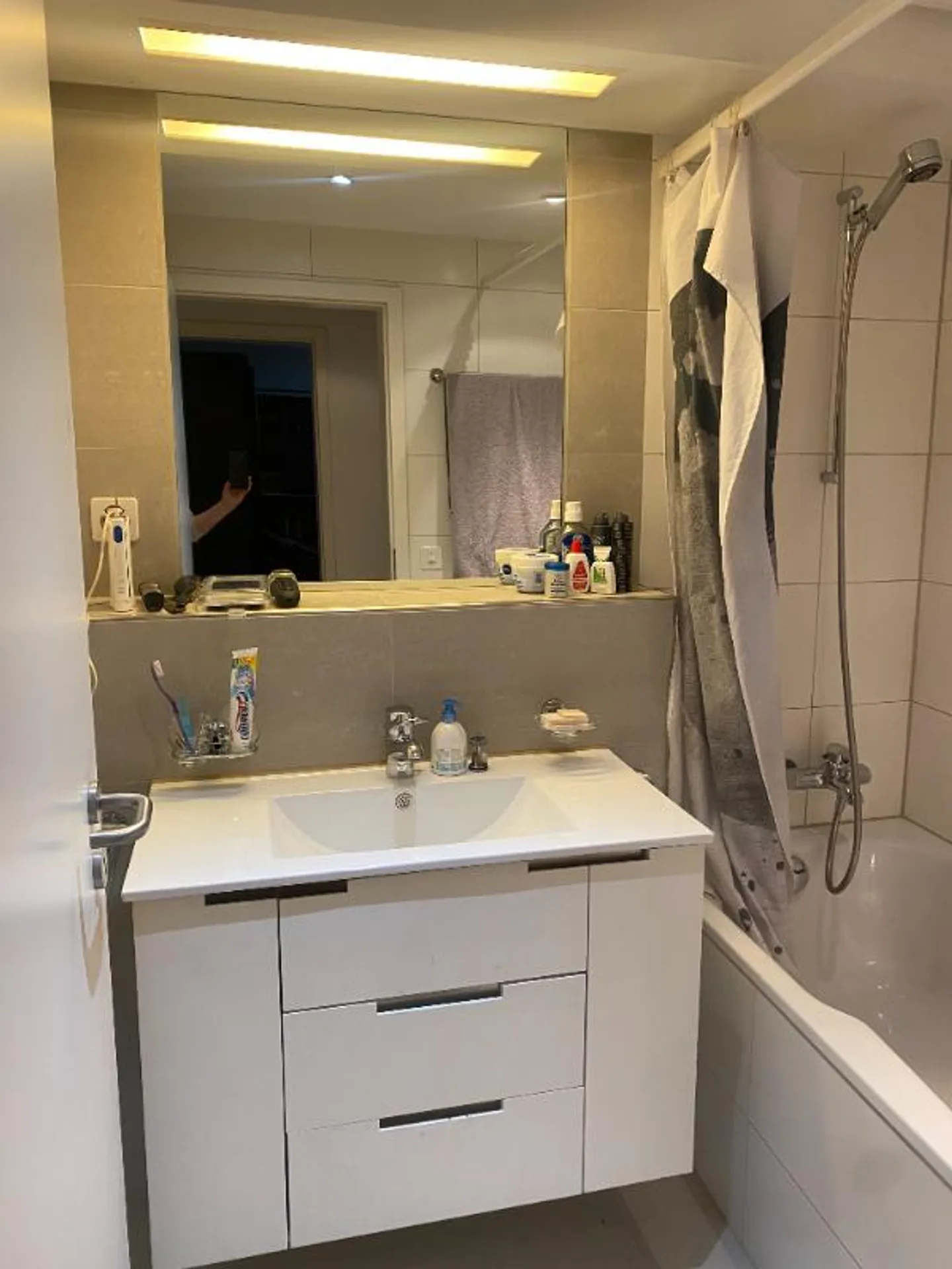 2.5 Room Apartment - Photo 2 of 5