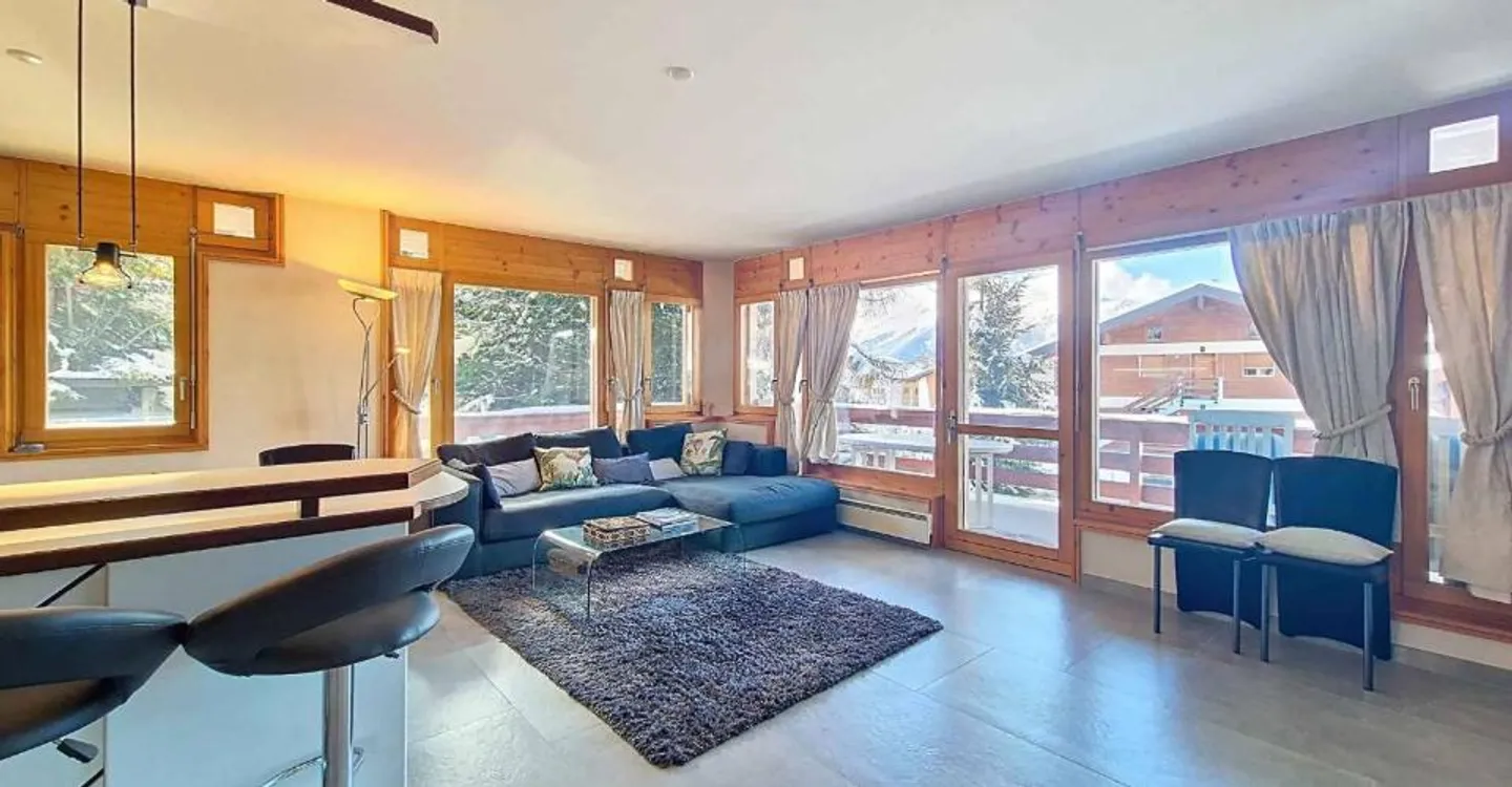 SCHÖNE 3-ZIMMER-WOHNUNG 100 M2 - ZENTRAL UND RUHIG - Foto 4 von 12