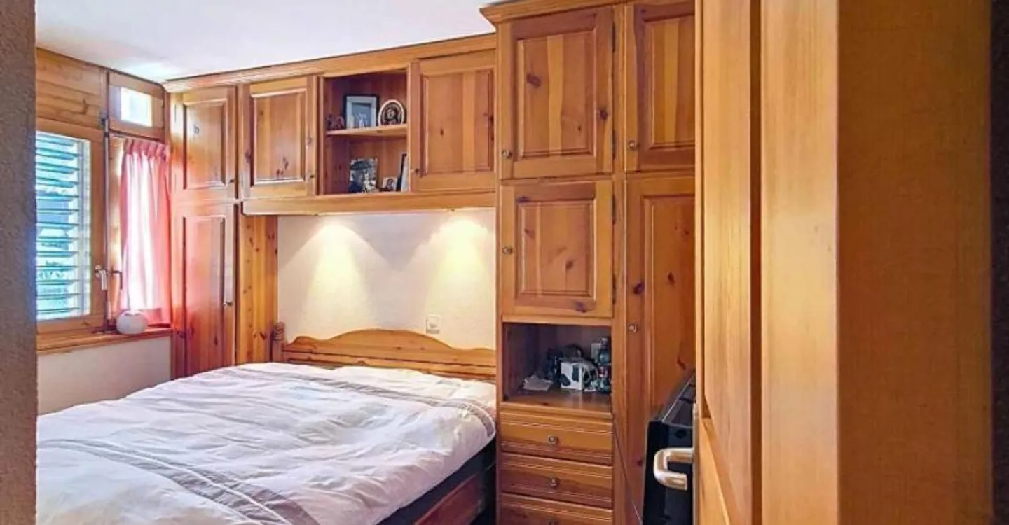 SCHÖNE 3-ZIMMER-WOHNUNG 100 M2 - ZENTRAL UND RUHIG - Foto 7 von 12