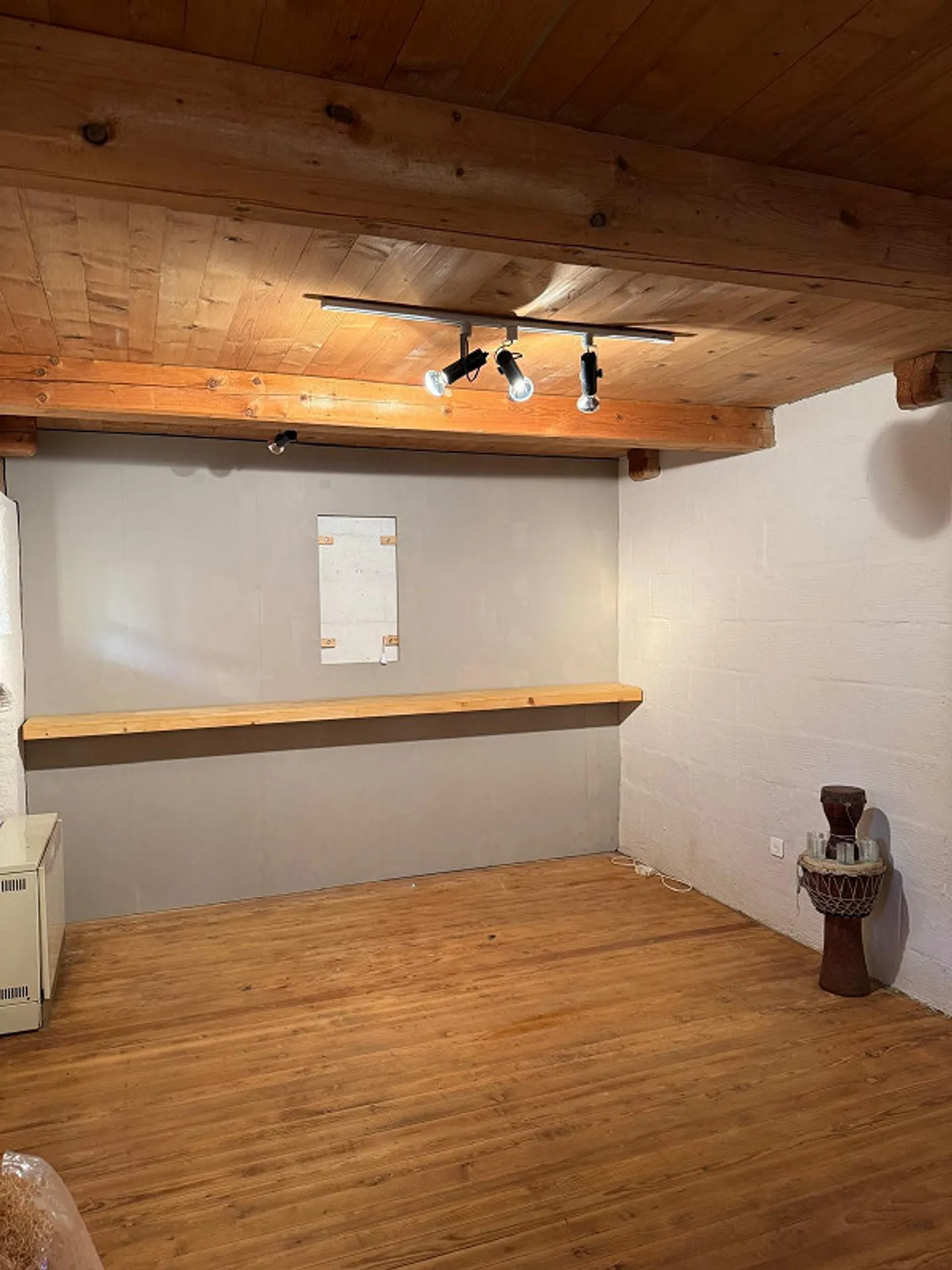 Atelier Incantevole e Ispiratore – Ideale per Creativi - Foto 3 di 6