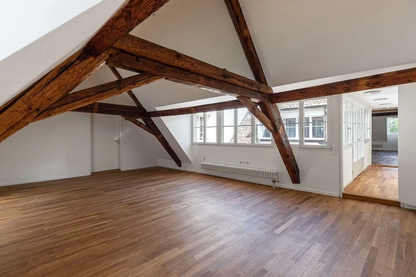 Office in the attic of a historic building - Photo 5 of 10