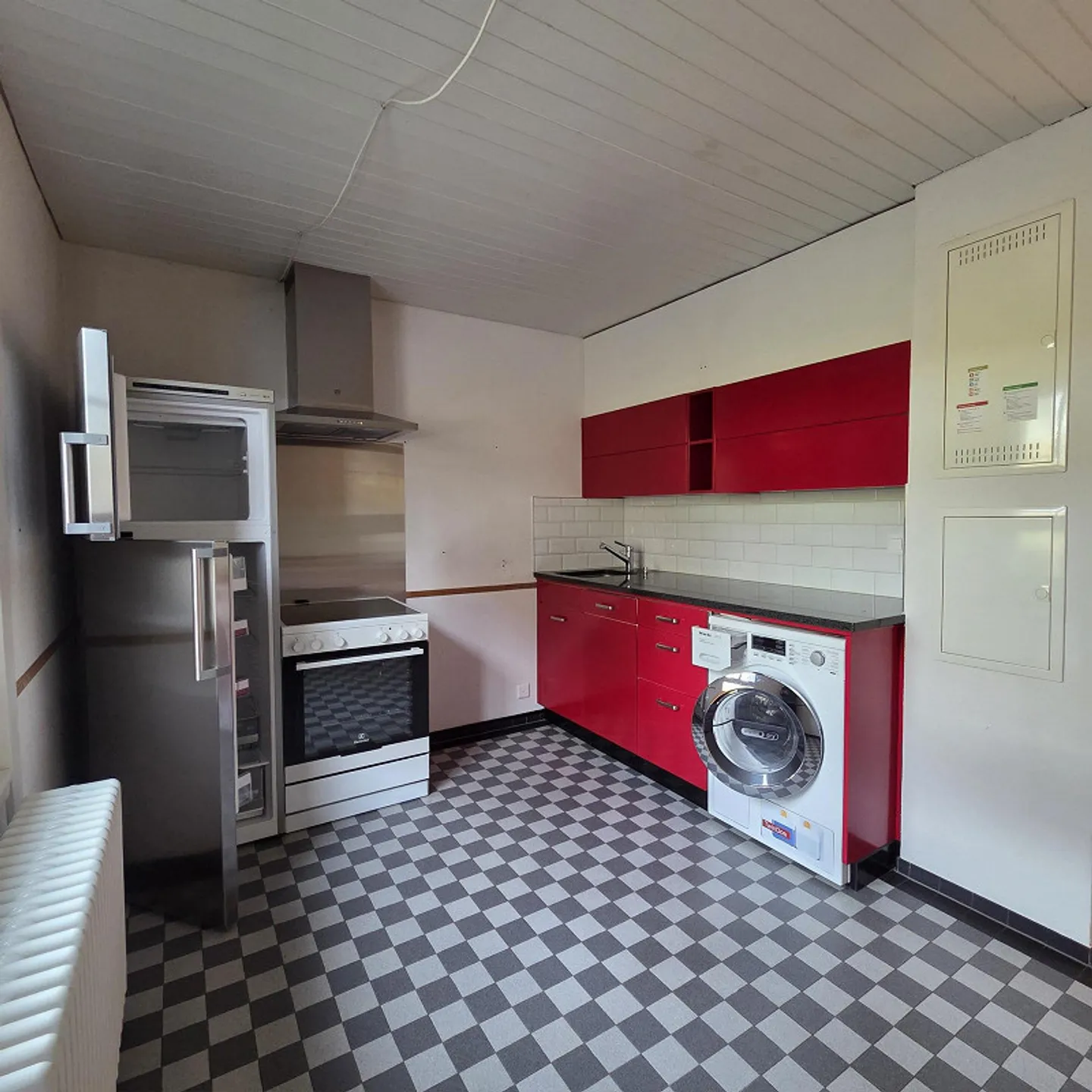 Charming 10.5-Room Single-Family House with a View in Bolligen - Photo 12 of 17