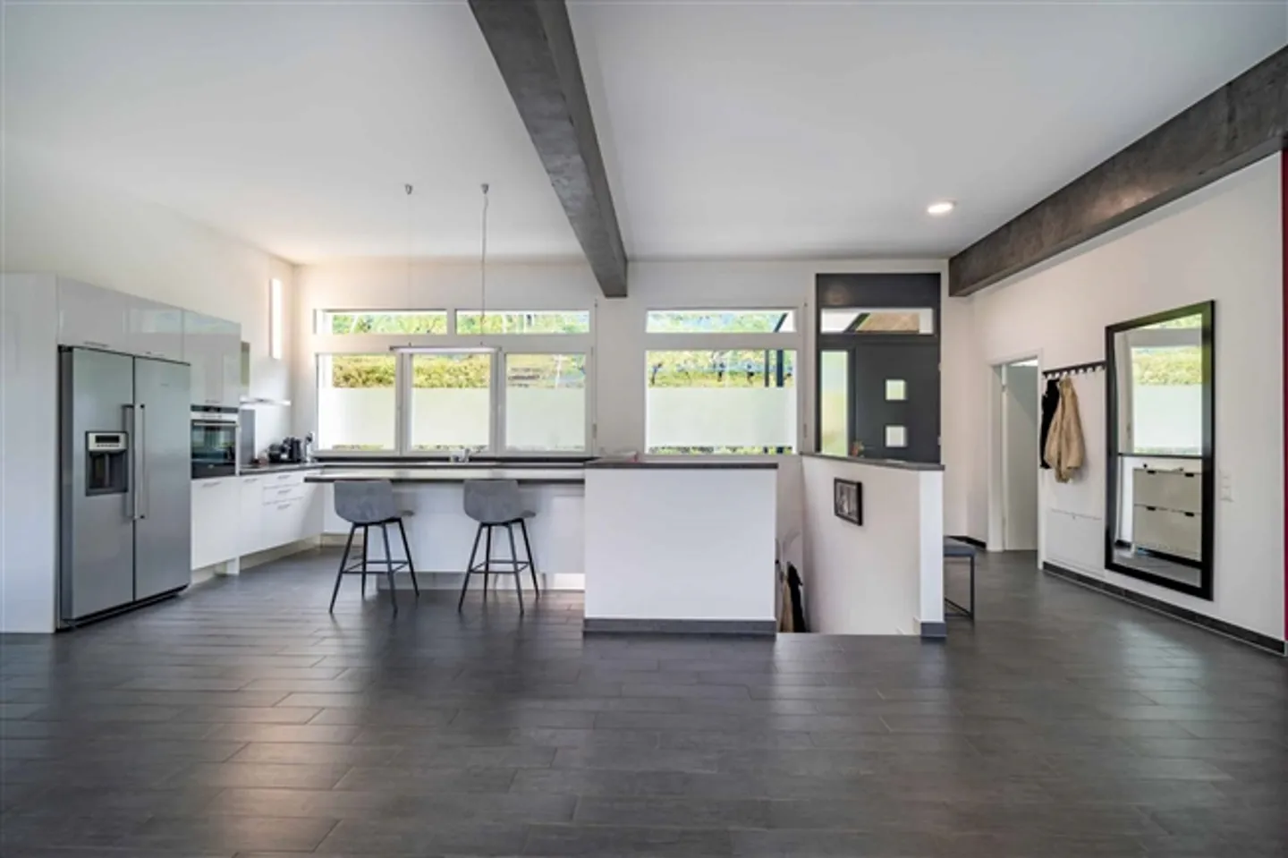 Modern 5.5 Room Villa with 2 Balconies, 2 Terraces and Garden - Photo 4 of 13