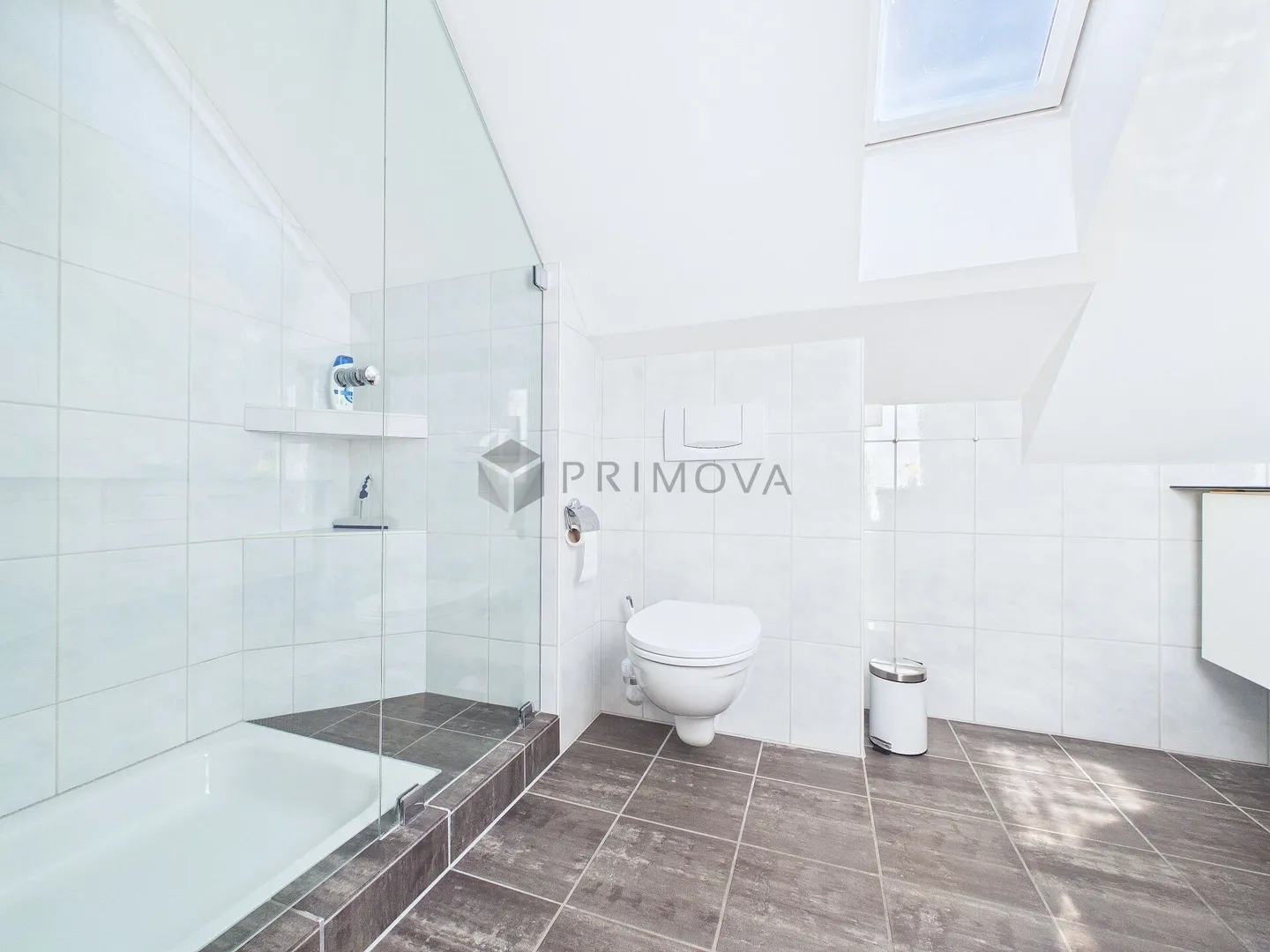 Light, Space and Emotions - Your New Home Above the Rooftops - Photo 14 of 18