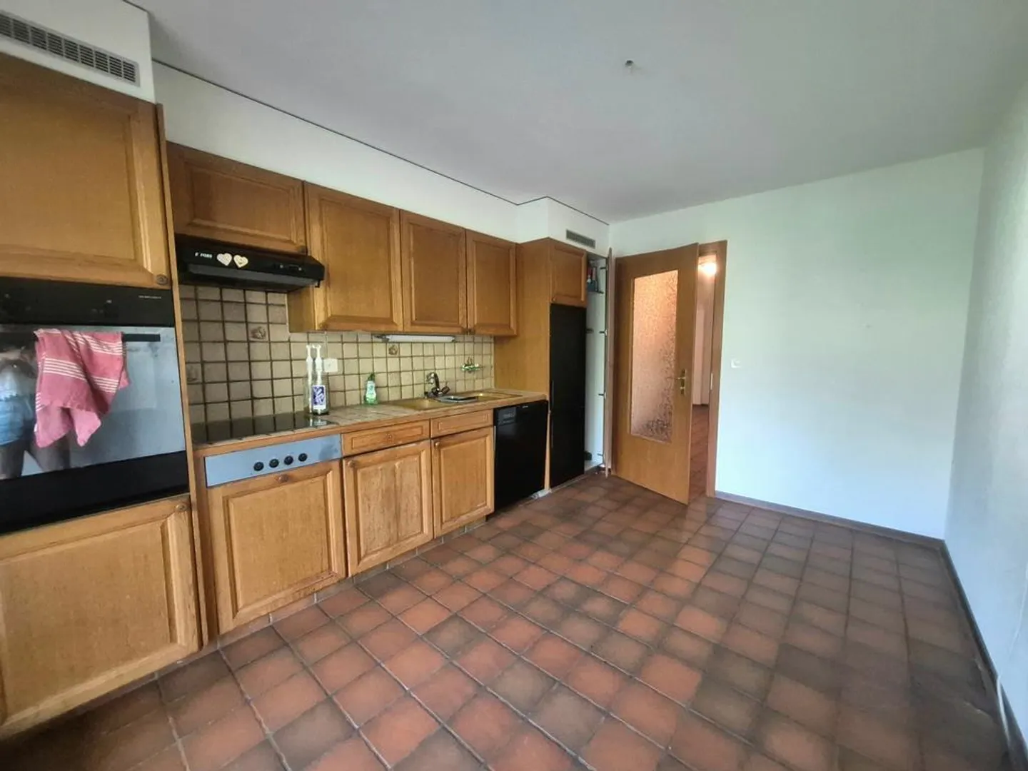 Near the city center - Spacious apartment - Photo 2 of 8