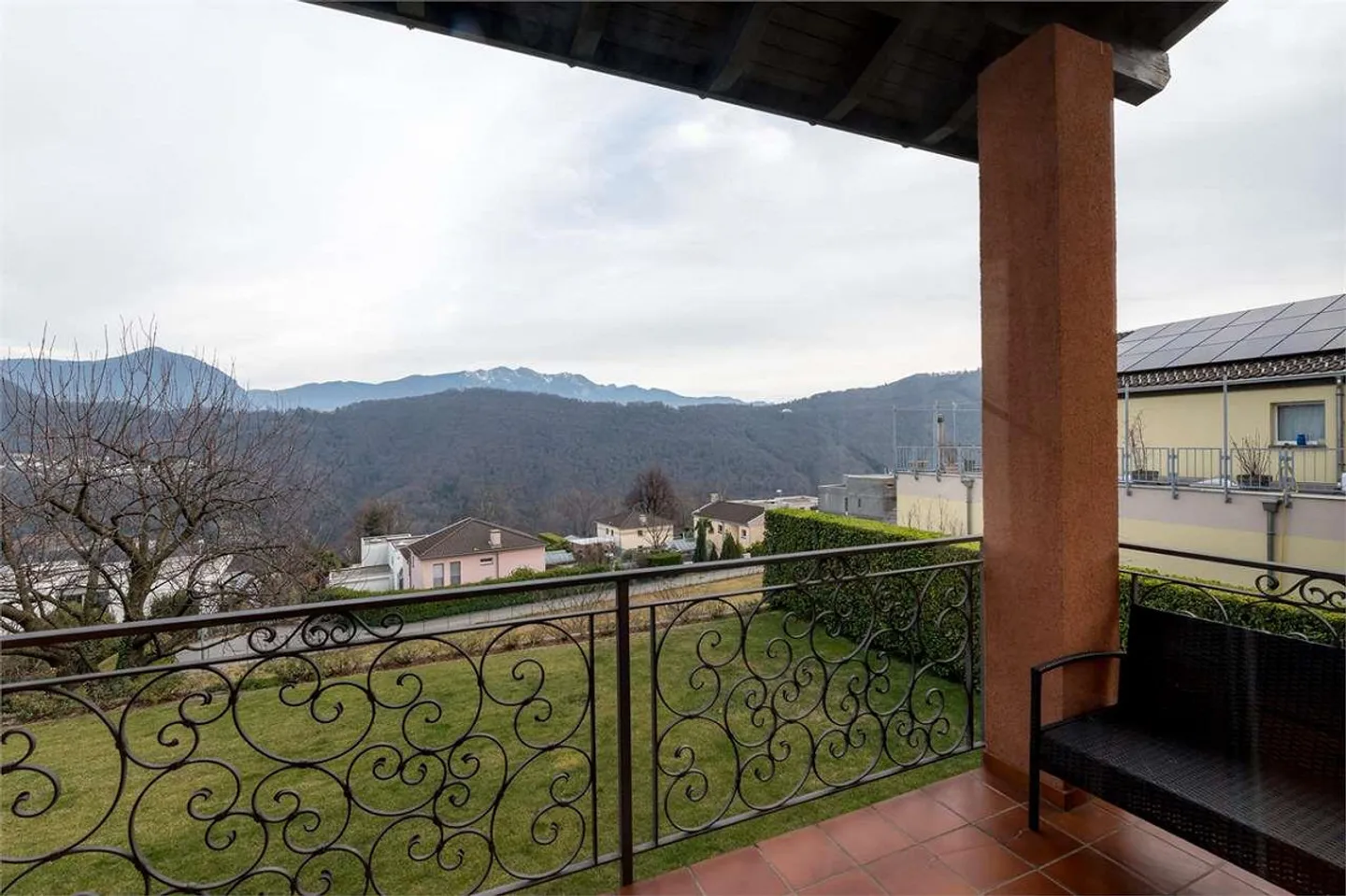 Stunning Villa Golden Hill Lugano - Photo 4 of 13