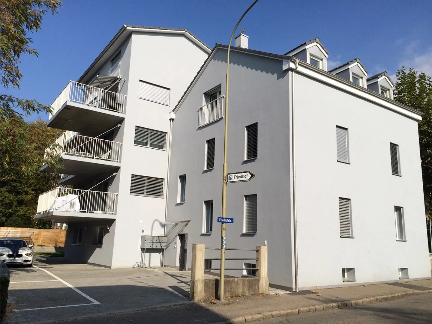 Appartement en duplex 4.5 pièces avec cheminée et machine à laver - Photo 1 sur 12