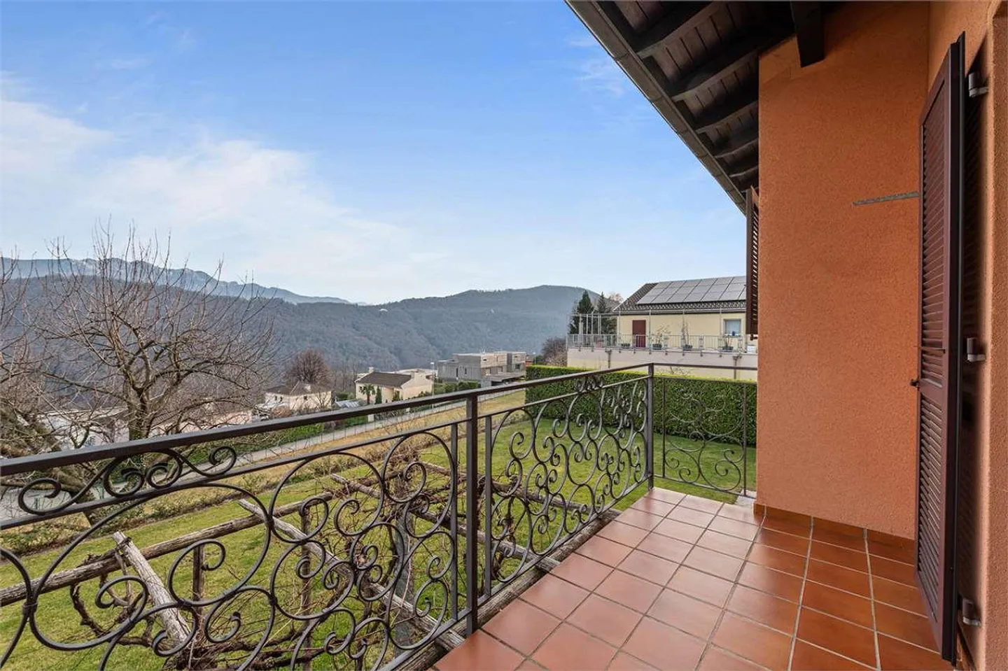 Stunning Villa Golden Hill Lugano - Photo 5 of 13