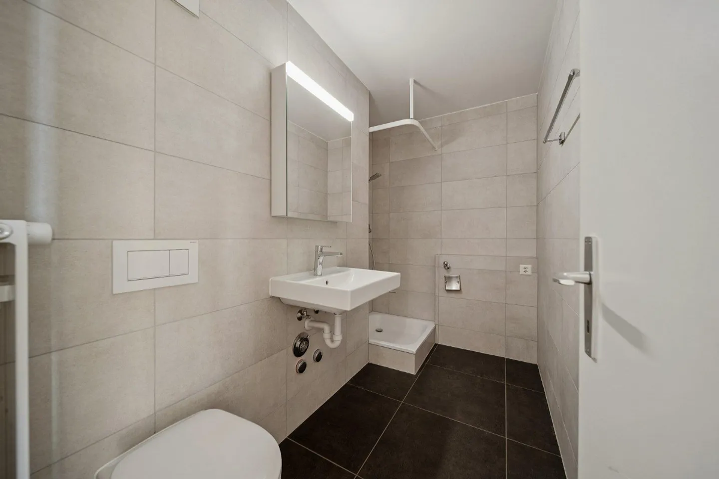 Ampio alloggio in un quartiere tranquillo - Foto 6 di 11