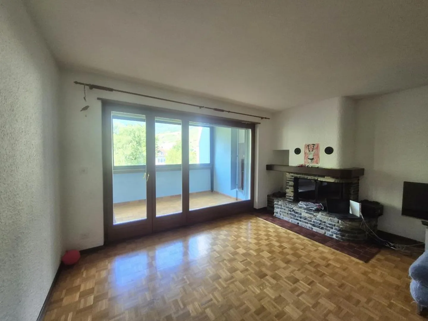 Near the city center - Spacious apartment - Photo 3 of 8