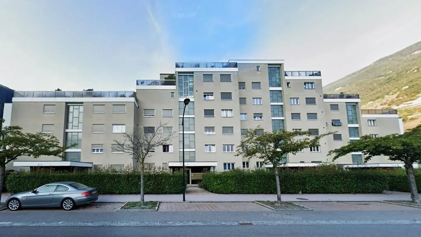 Near the city center - Spacious apartment - Photo 8 of 8