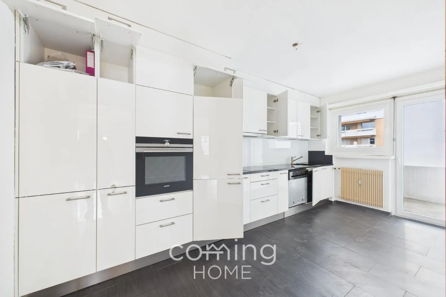 Appartement spacieux de 4,5 pièces au centre de Brig - Photo 3 sur 13