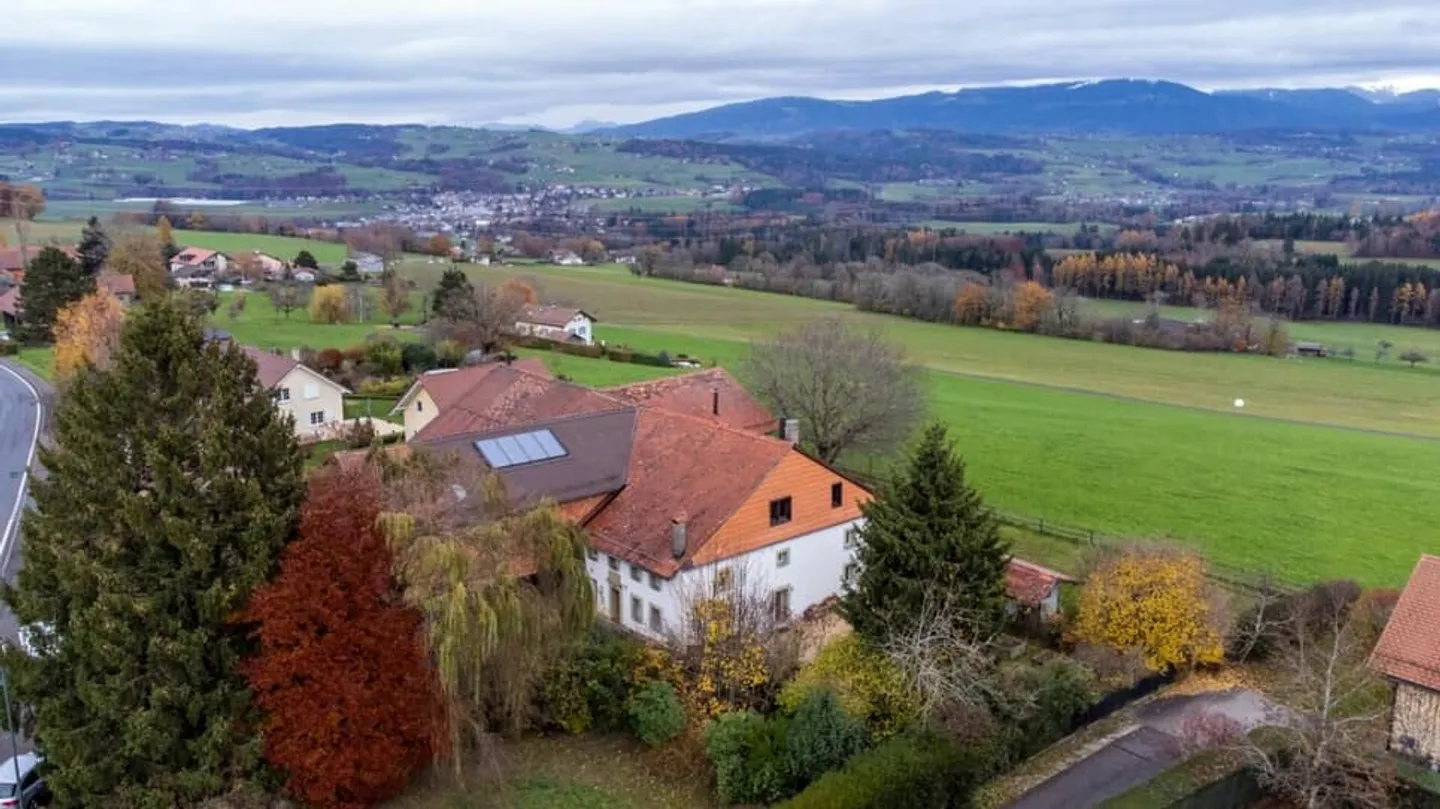 Ferme Rénovée à Essertes - Photo 1 sur 13