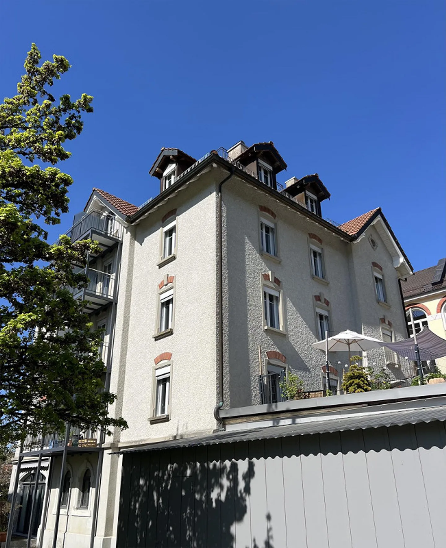 Charmante appartement 3.5 pièces à St. Georgen - Photo 1 sur 11