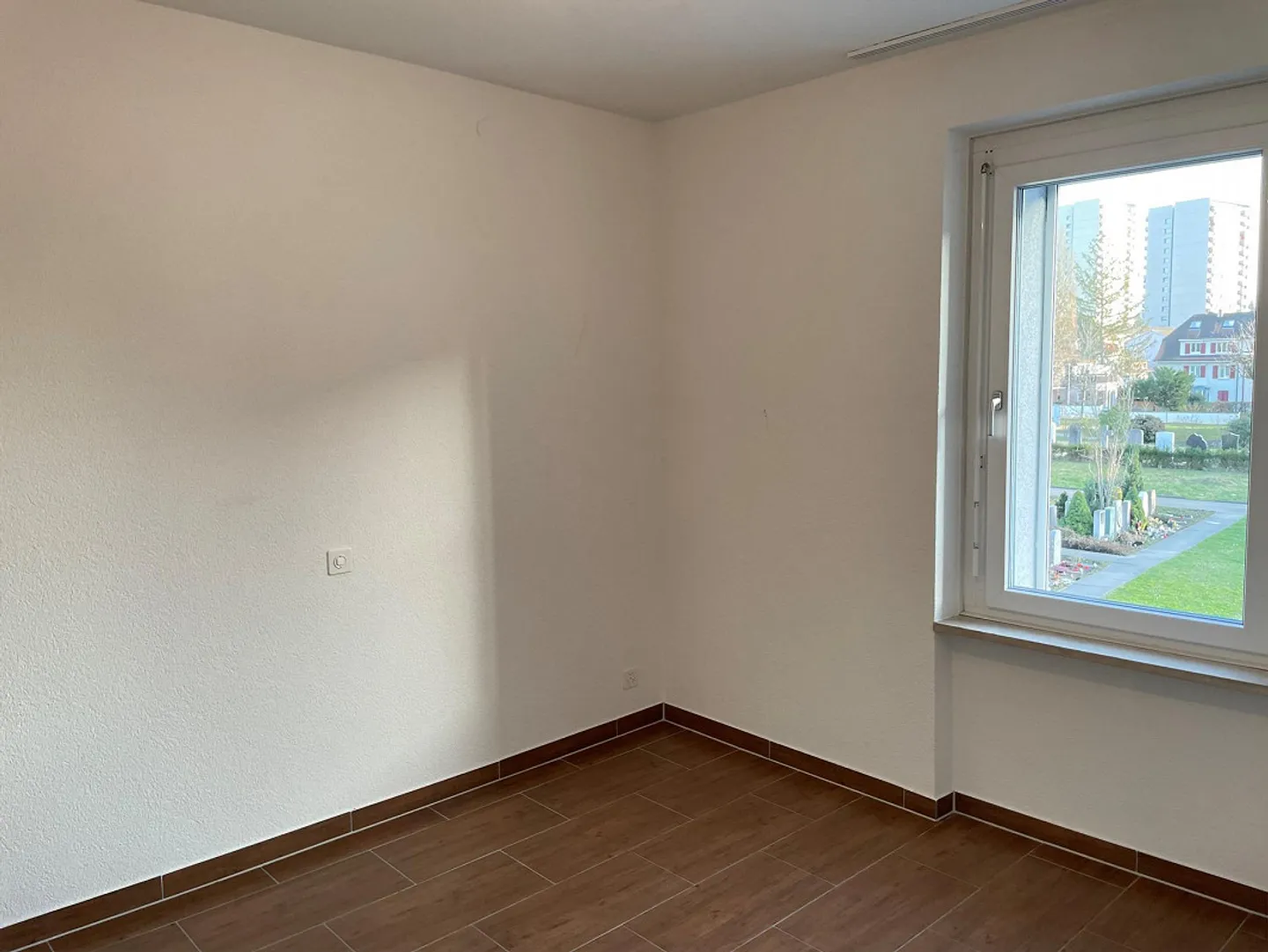 Appartement en duplex 4.5 pièces avec cheminée et machine à laver - Photo 7 sur 12