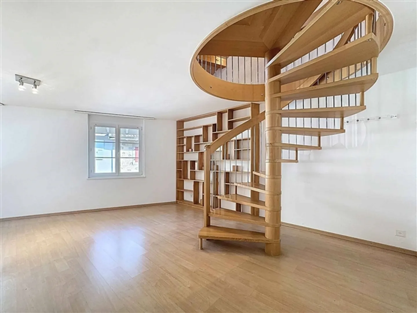 Disponibilité immédiate dans la vieille ville - Photo 5 sur 13