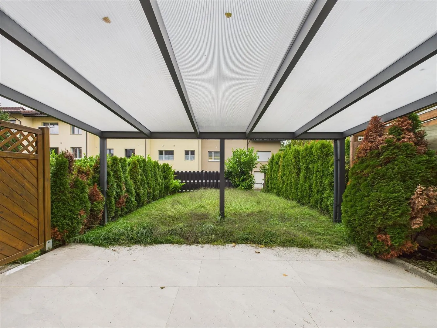 Charming 5.5-room terraced house in Wilen b. Wollerau - Photo 12 of 13