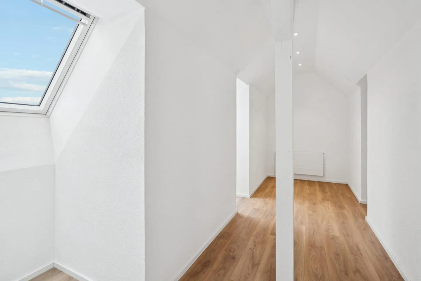Wohnen auf höchstem Niveau – Traumhafte 6.5-Zimmer-Maisonette nach Totalsanierung - Photo 6 of 13