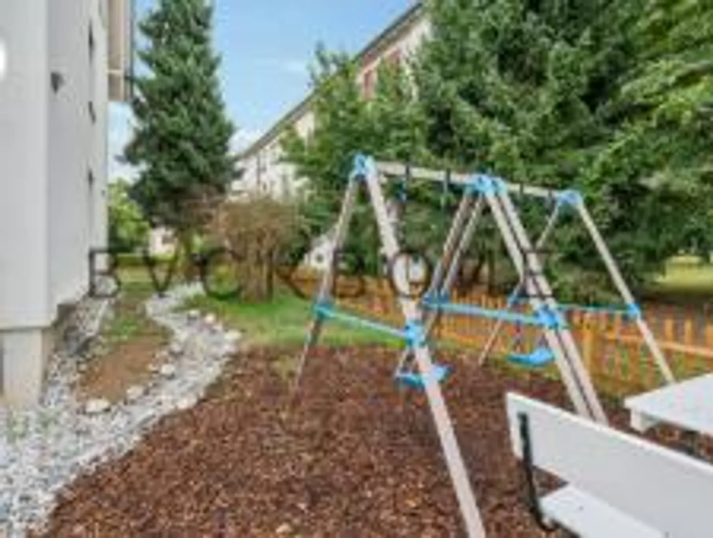 Wohnen auf höchstem Niveau – Traumhafte 6.5-Zimmer-Maisonette nach Totalsanierung - Photo 12 of 13
