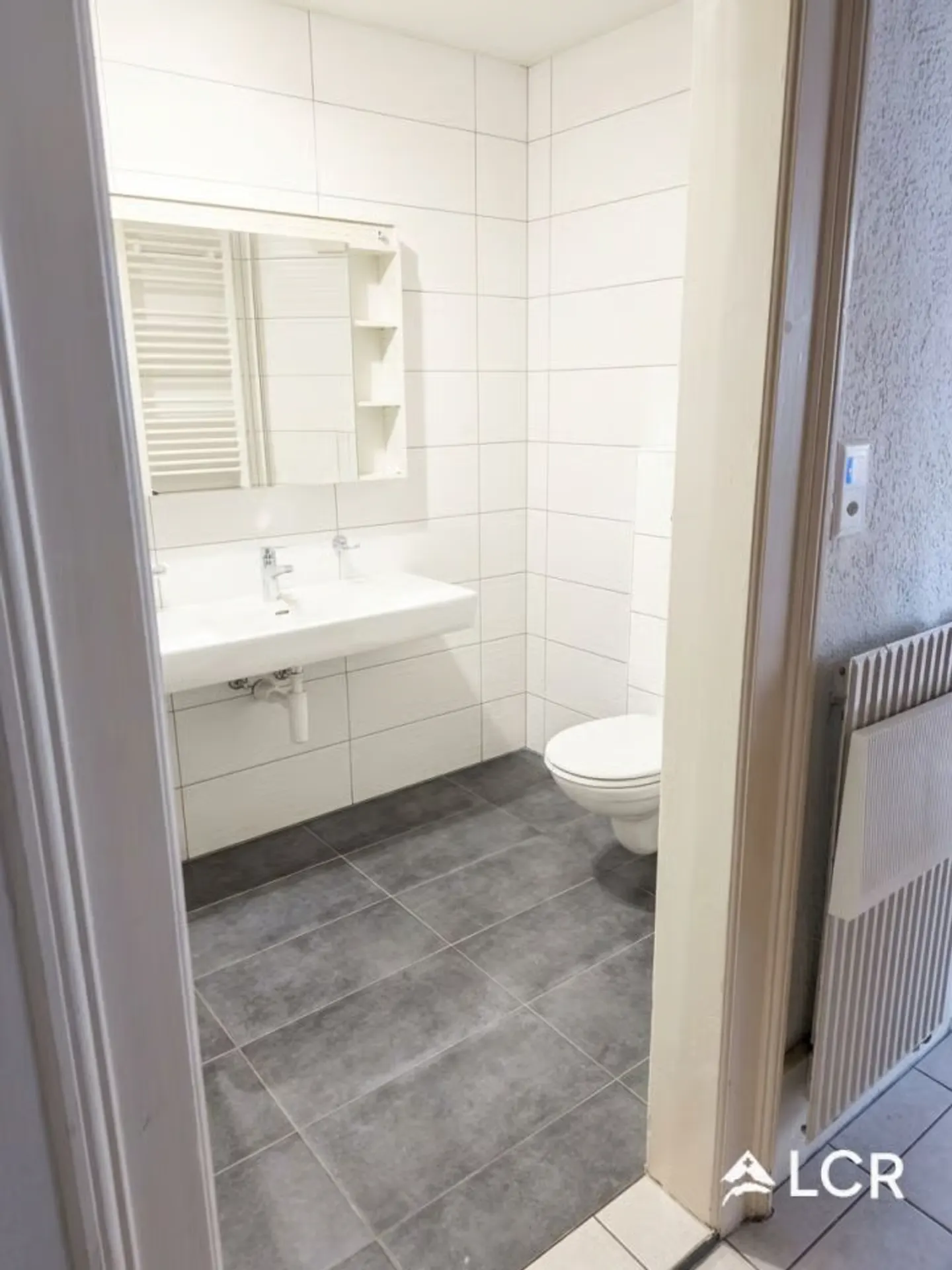Appartement lumineux de 4 pièces avec jardin commun et parking - CHF 1'350.- tout compris - Photo 7 of 8