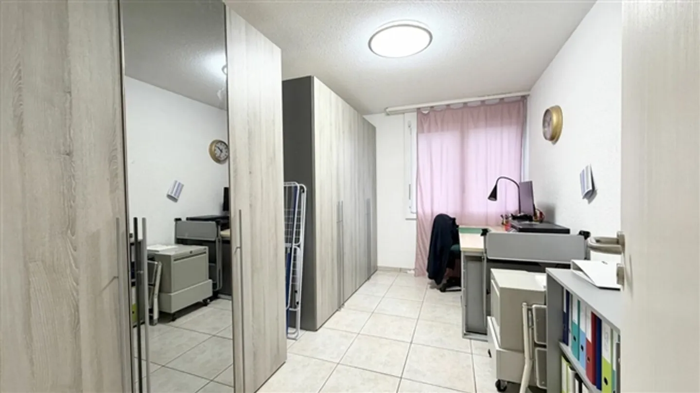 Condominium de 4,5 pièces bien entretenu dans un emplacement calme à Lyss - Photo 7 sur 10