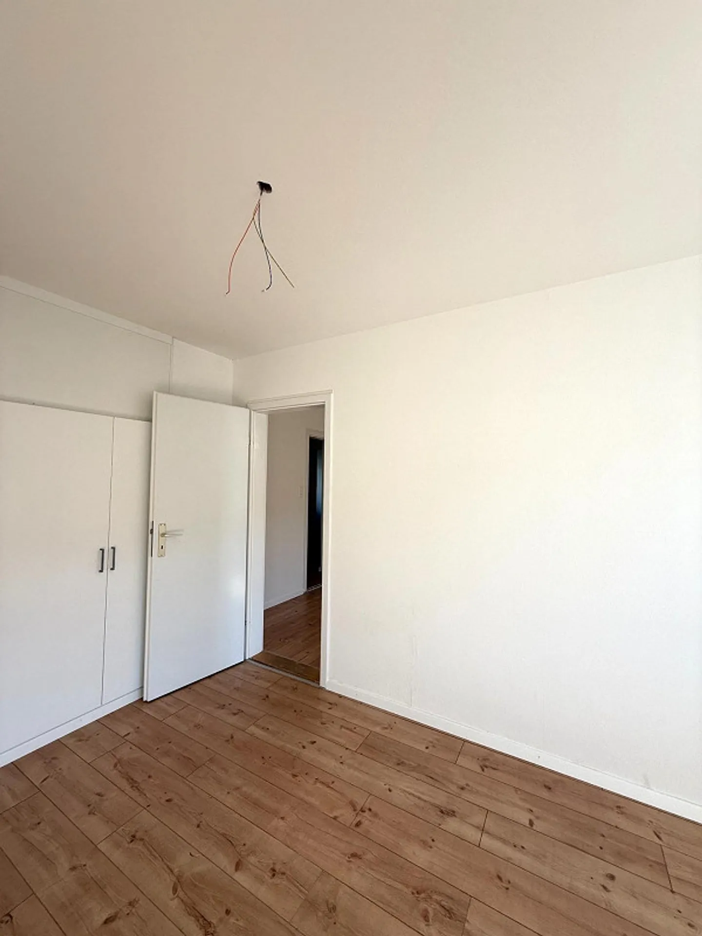 Appartement attrayant de 4,5 pièces - fraîchement rénové - Photo 6 sur 9