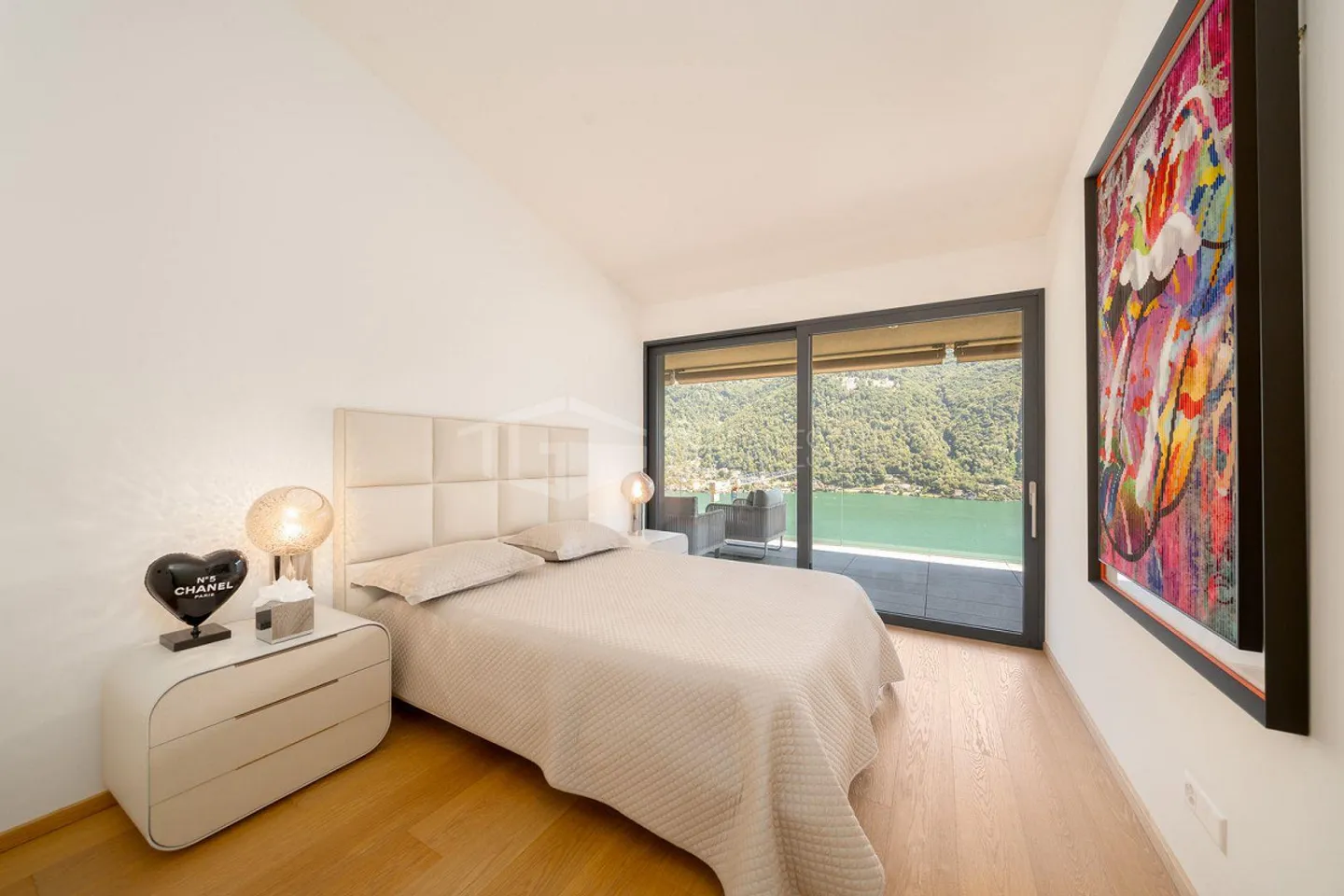 ELEGANTE APPARTAMENTO DI 4 LOCALI CON GIARDINO E VISTA LAGO - Photo 11 sur 19