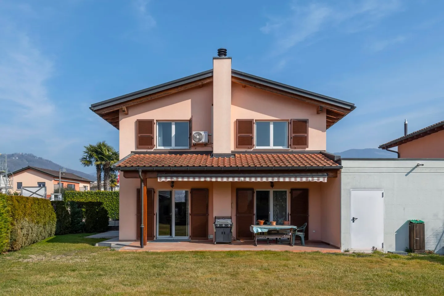 Belle maison avec grand jardin à vendre - Photo 1 sur 15