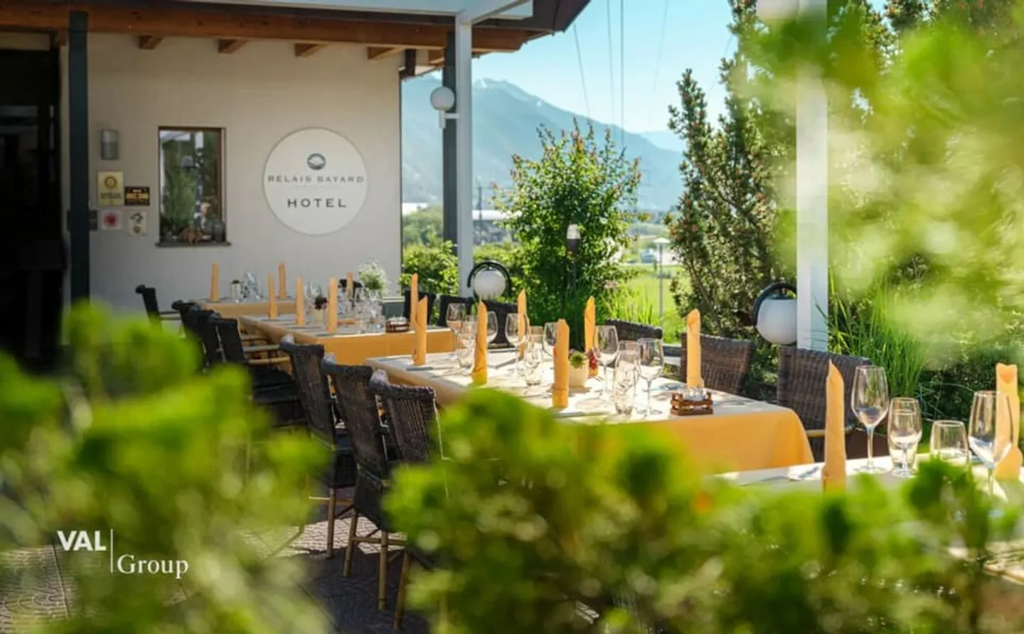 Hotel superiore incluso progetto di sviluppo su un terreno totale di 6.000 m2 - Foto 2 di 13