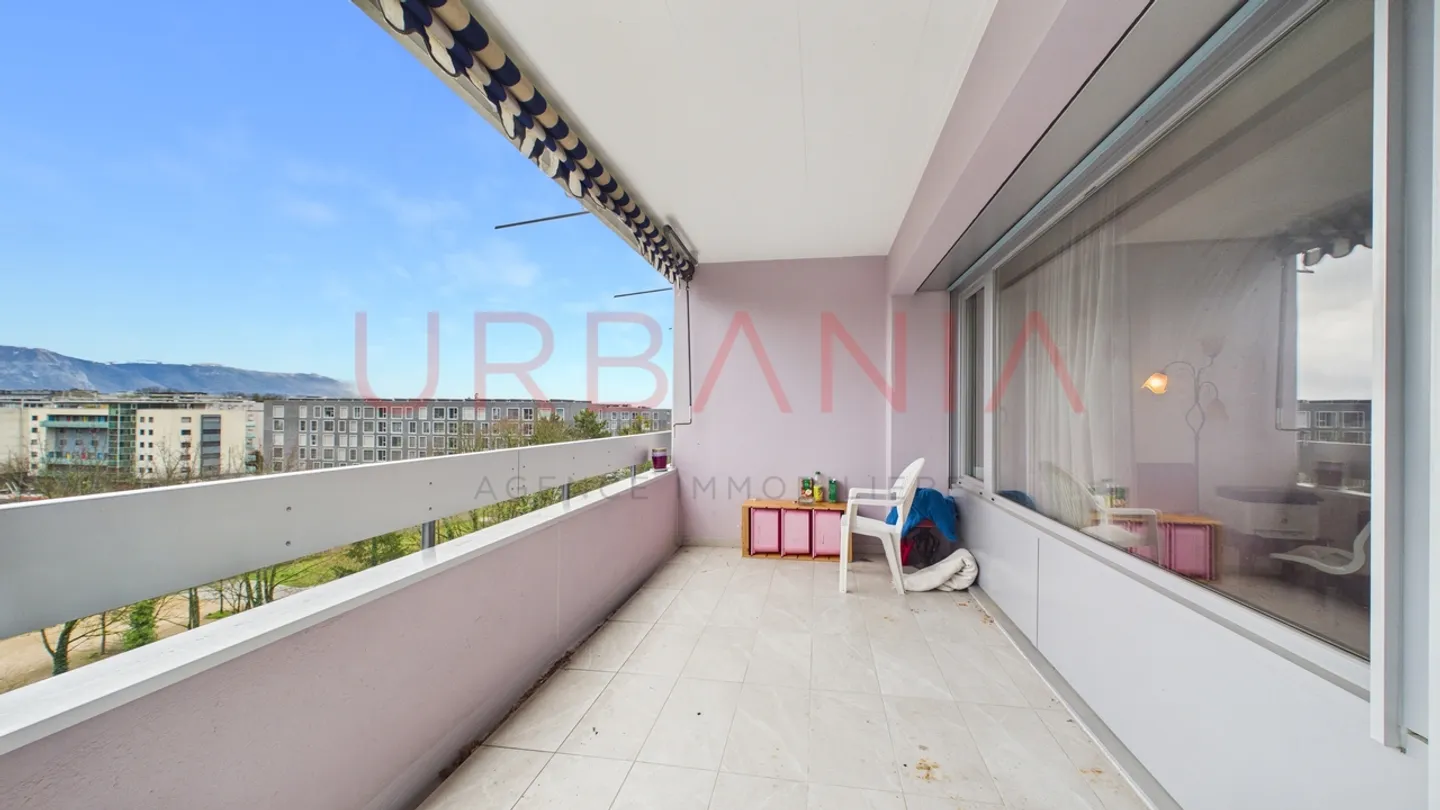 Magnifico appartamento di 4 stanze con vista sulle Alpi e sul Giura - Foto 5 di 6