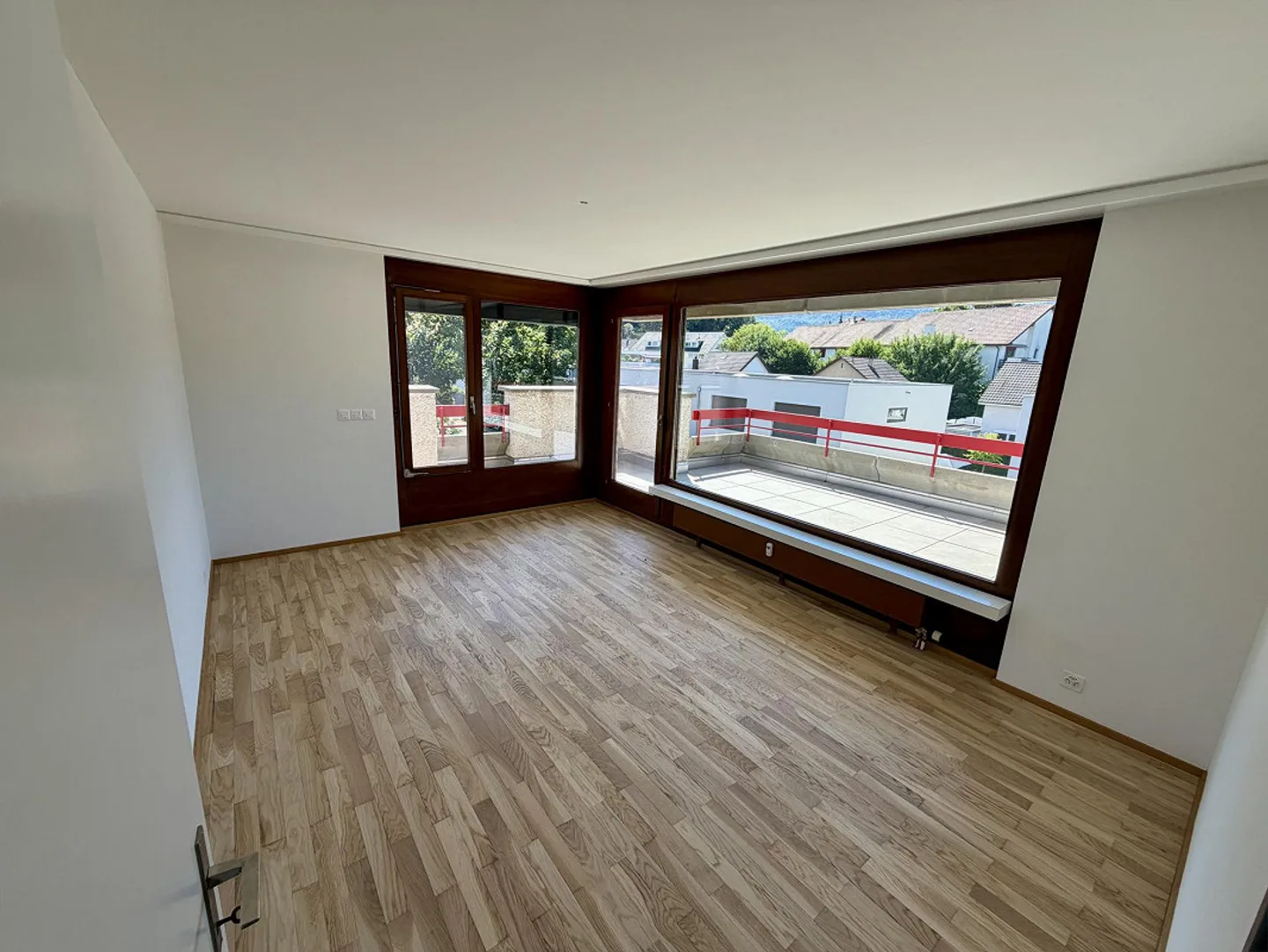 Appartamento Attico 3.5 stanze - Ristrutturato nel 2026 con grande terrazza circondata - Foto 7 di 18