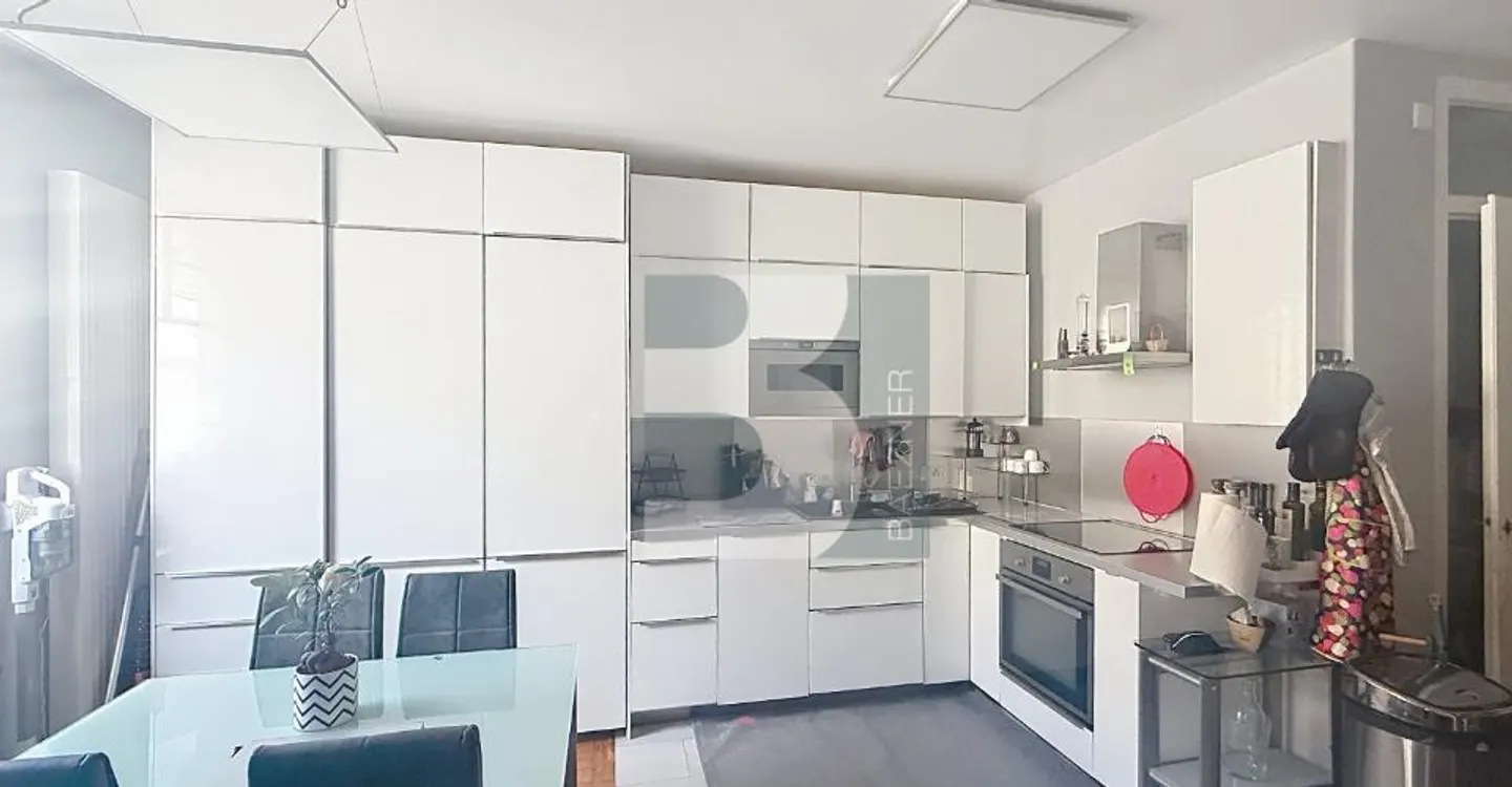 Charmant Appartement 2 Pièces - Photo 2 sur 5