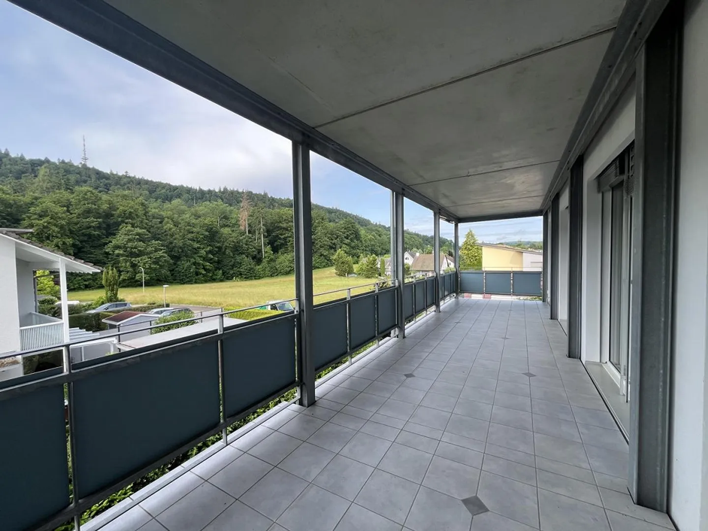 Vuoi un cambiamento? Ampio appartamento a Feuerthalen - Foto 1 di 17