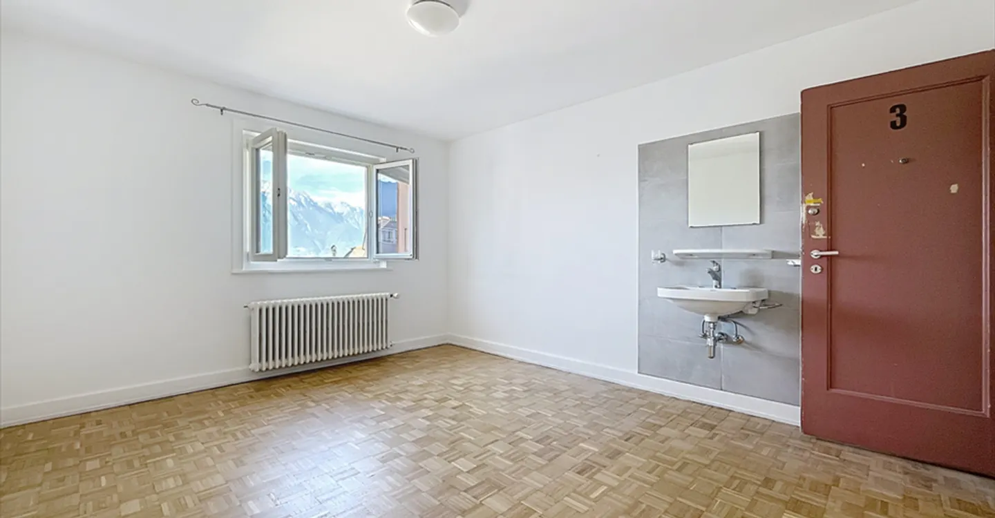 Chambre Confortable avec Salle de Bain - Photo 2 sur 4