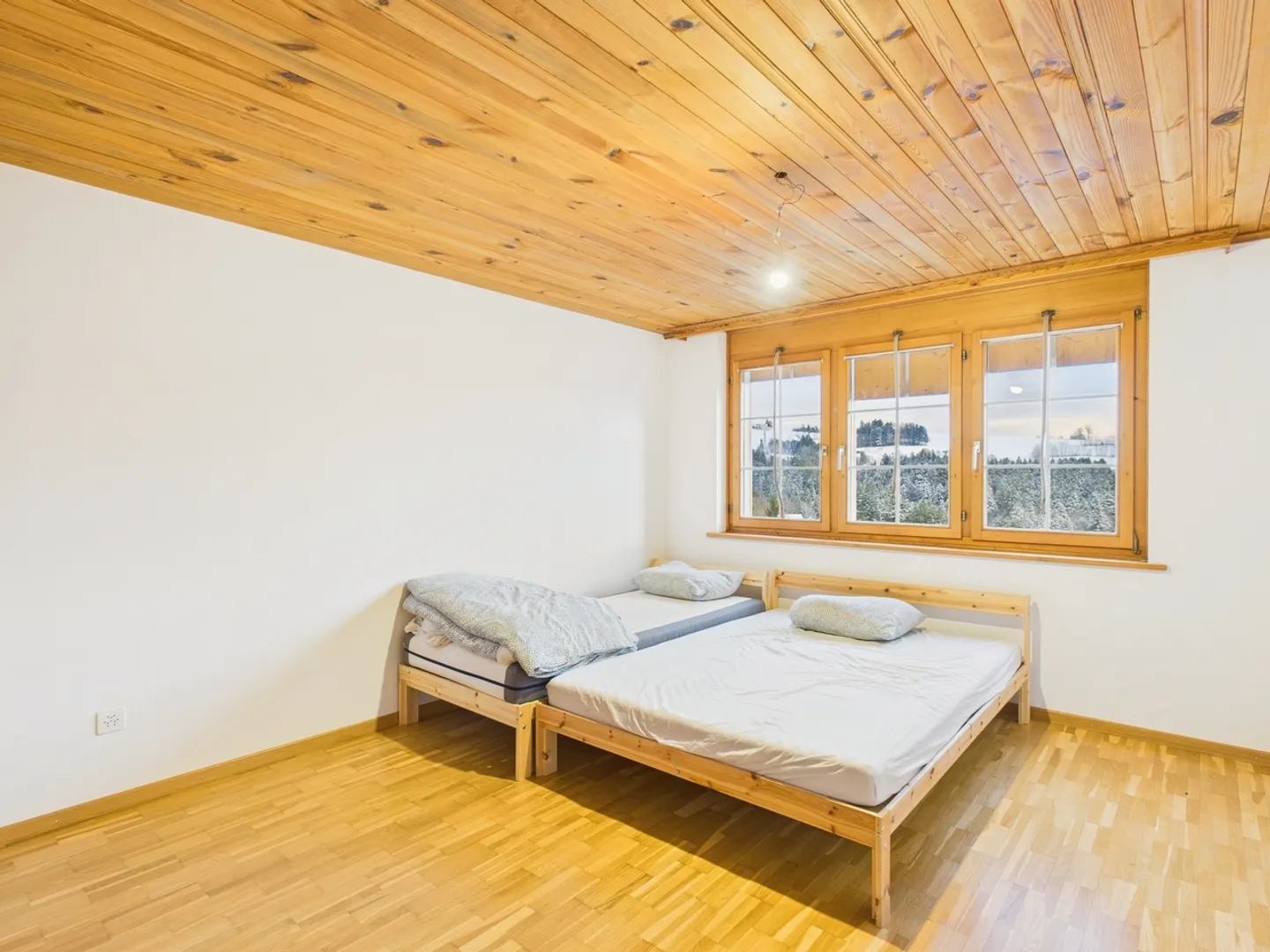 Charming 4.5-Room Apartment in Rehetobel, Canton AR - Photo 4 of 12