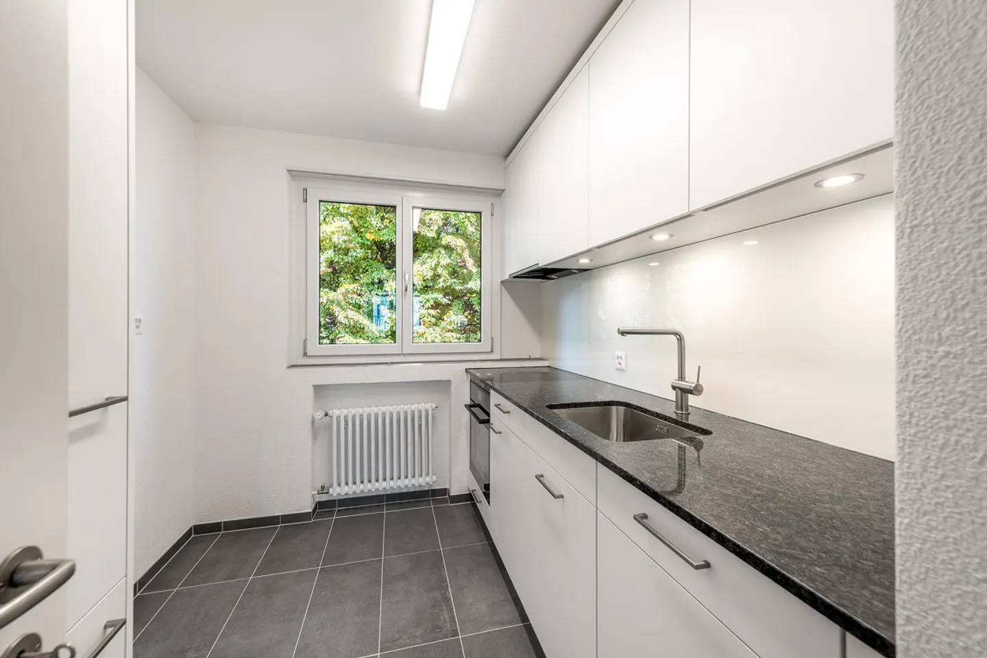 Modernes 3.5-Zimmer-Apartment - Foto 8 von 11