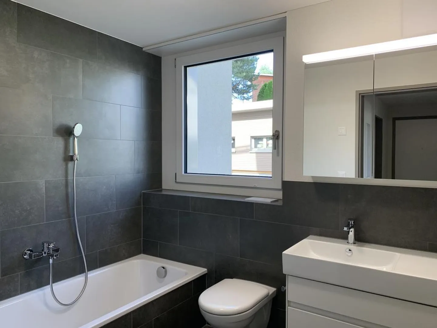 Appartement 3.5 pièces dans un emplacement calme - Photo 4 sur 10