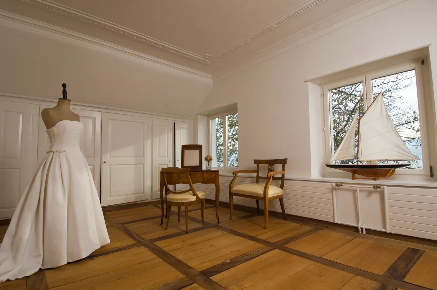 SUCCESSFULLY RENTED: Zurich Lake House with Private Park and Lake Access - Photo 12 of 12