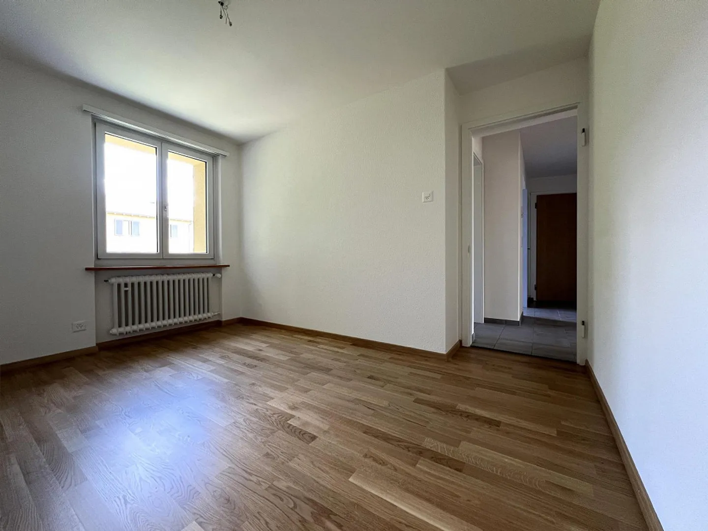 Central living in Zurich Höngg - Photo 6 of 11