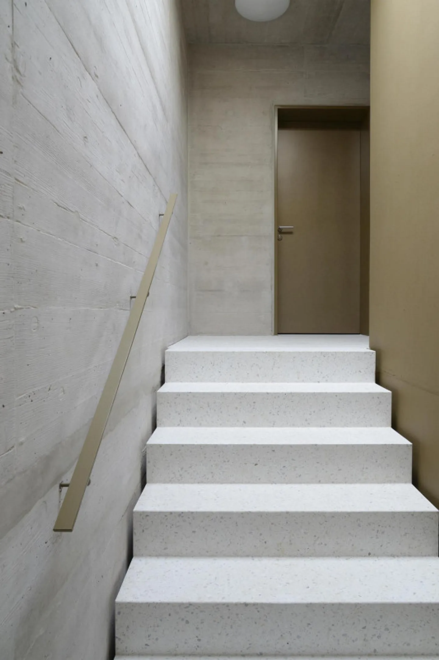 Modernes Penthouse mit Terrasse - Foto 11 von 12