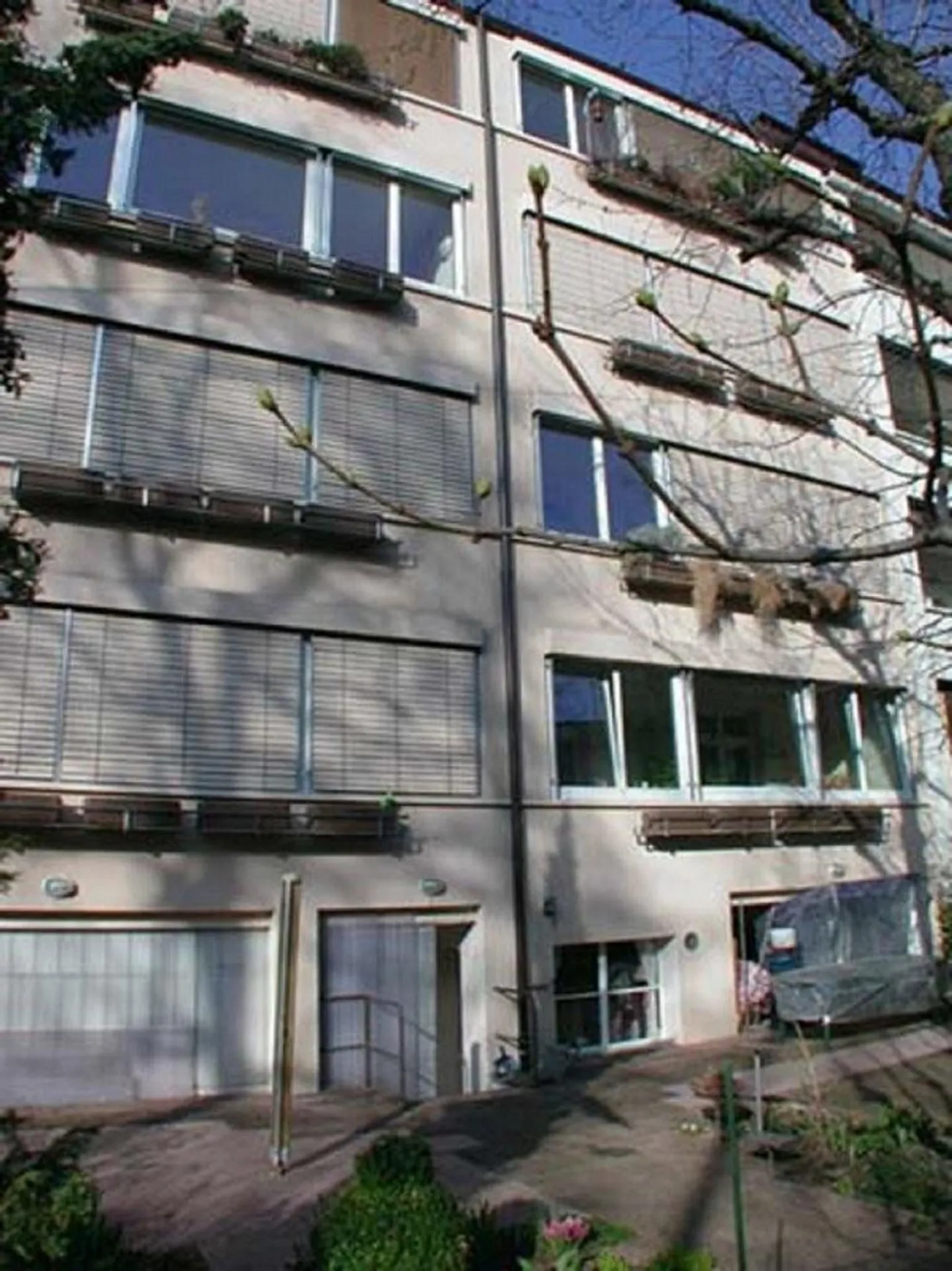 Appartamento attraente di 2,5 stanze in una posizione centrale - Foto 2 di 5