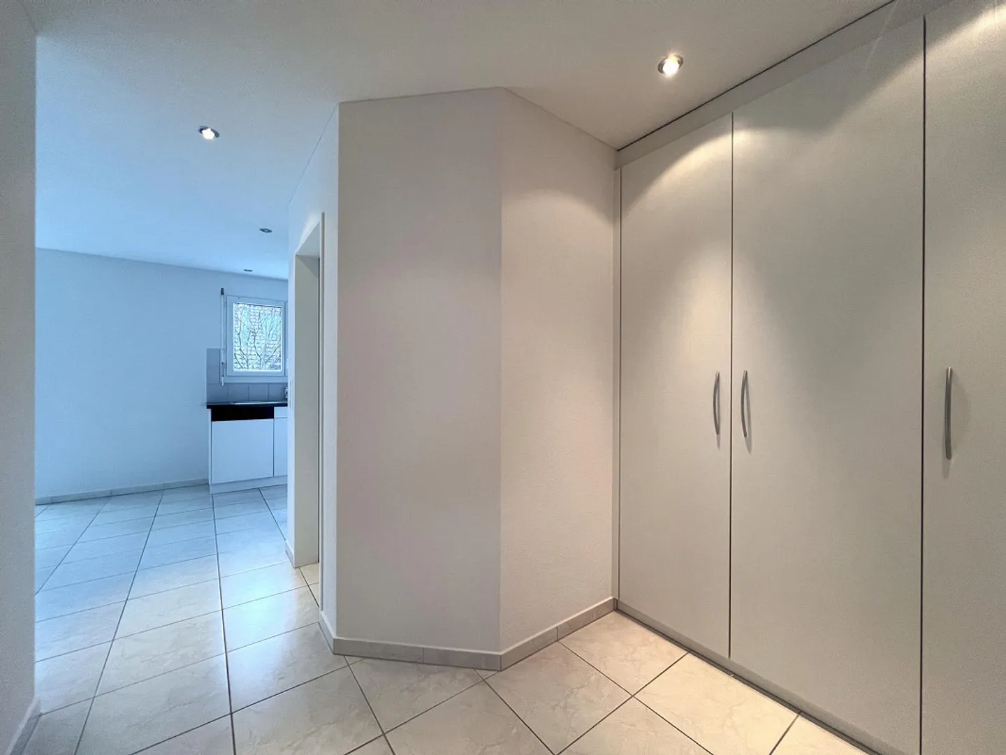 Casa unifamiliare ben tenuta in una zona residenziale attraente - Foto 4 di 10