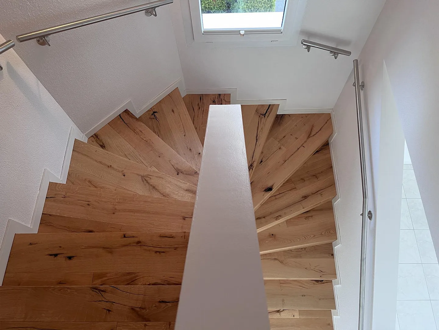 Casa unifamiliare ben tenuta in una zona residenziale attraente - Foto 6 di 10