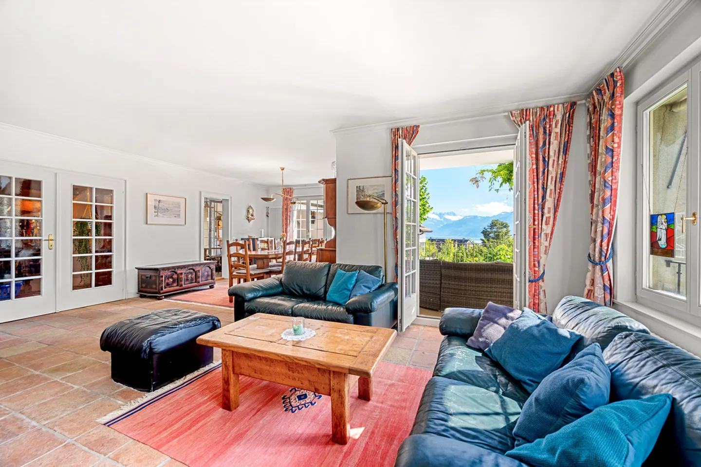 Schönes und geräumiges Familienhaus mit Aussicht - Foto 3 von 22