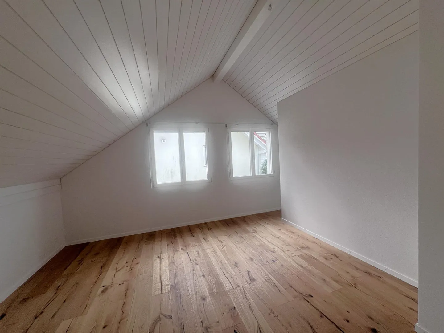 Casa unifamiliare ben tenuta in una zona residenziale attraente - Foto 7 di 10